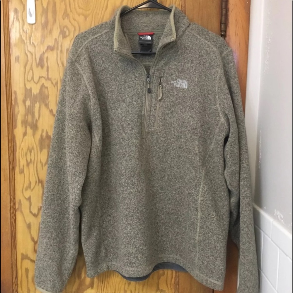 North Face Quarter Zip Pullover